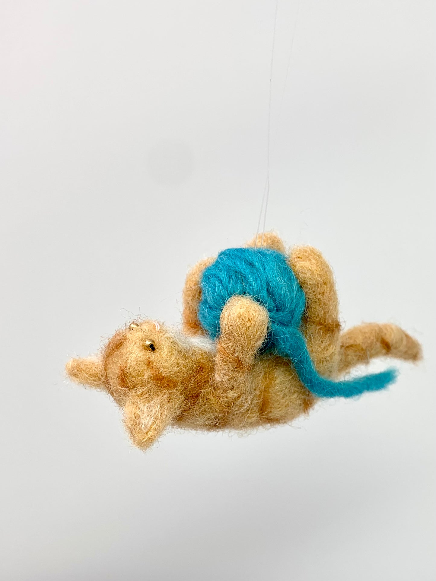 Cat Holding Yarn Ball Ornament