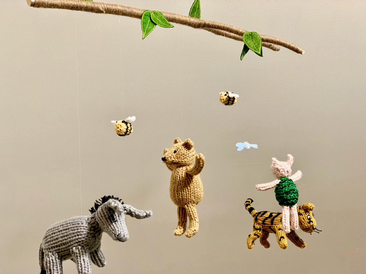 Deluxe Classic Winnie the Pooh Mobile