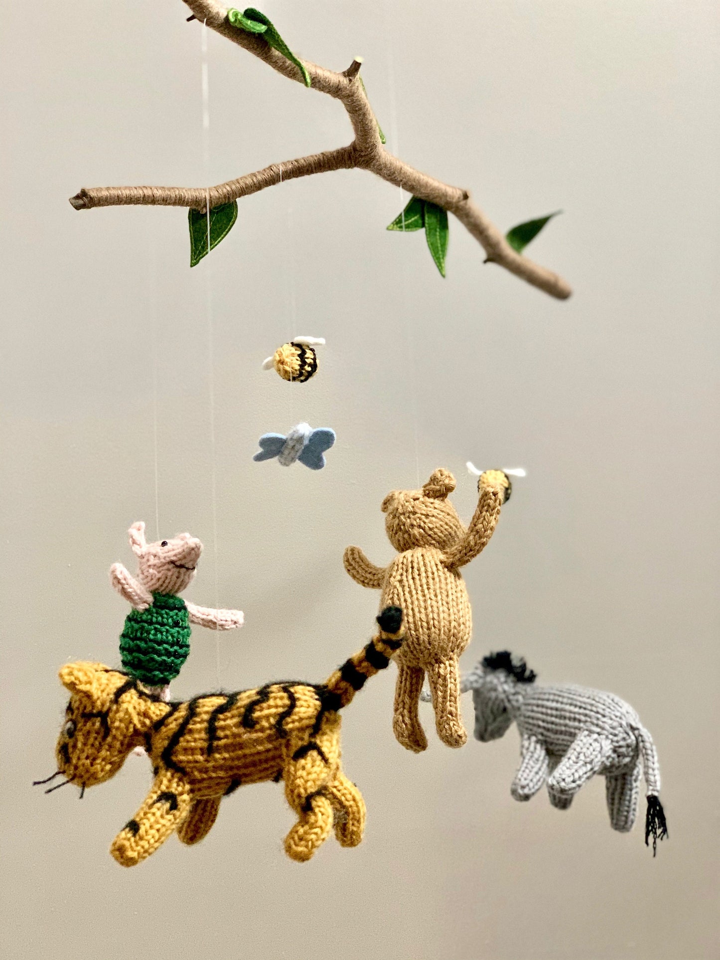 Deluxe Classic Winnie the Pooh Mobile