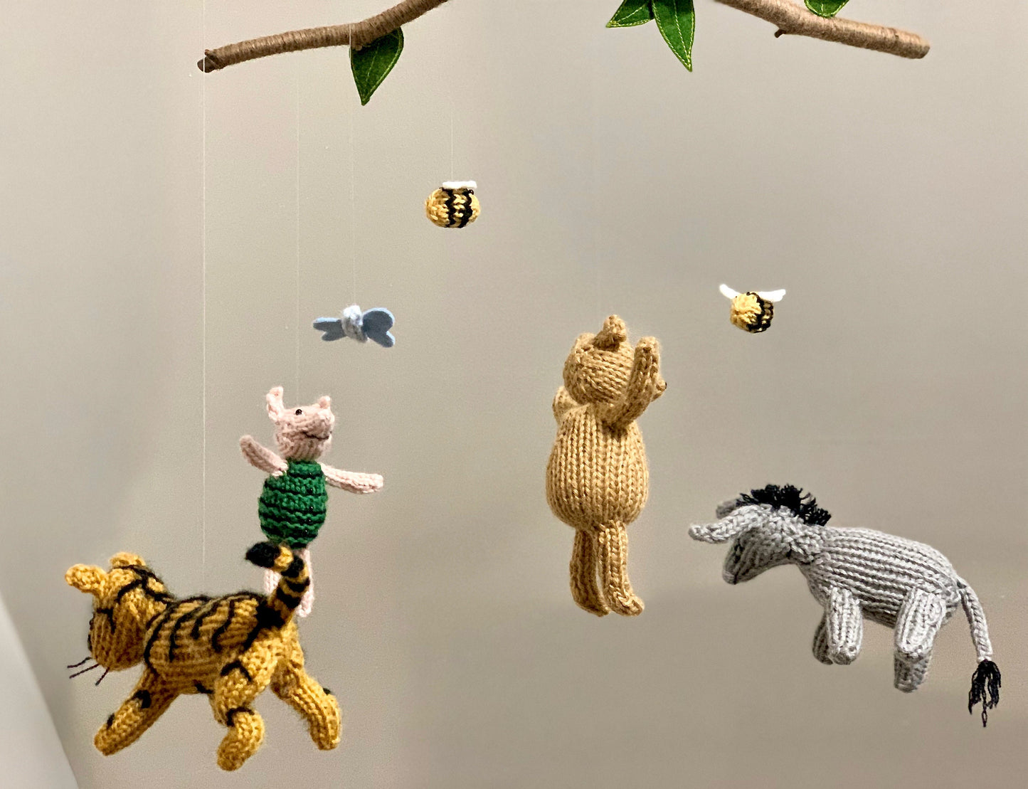 Deluxe Classic Winnie the Pooh Mobile