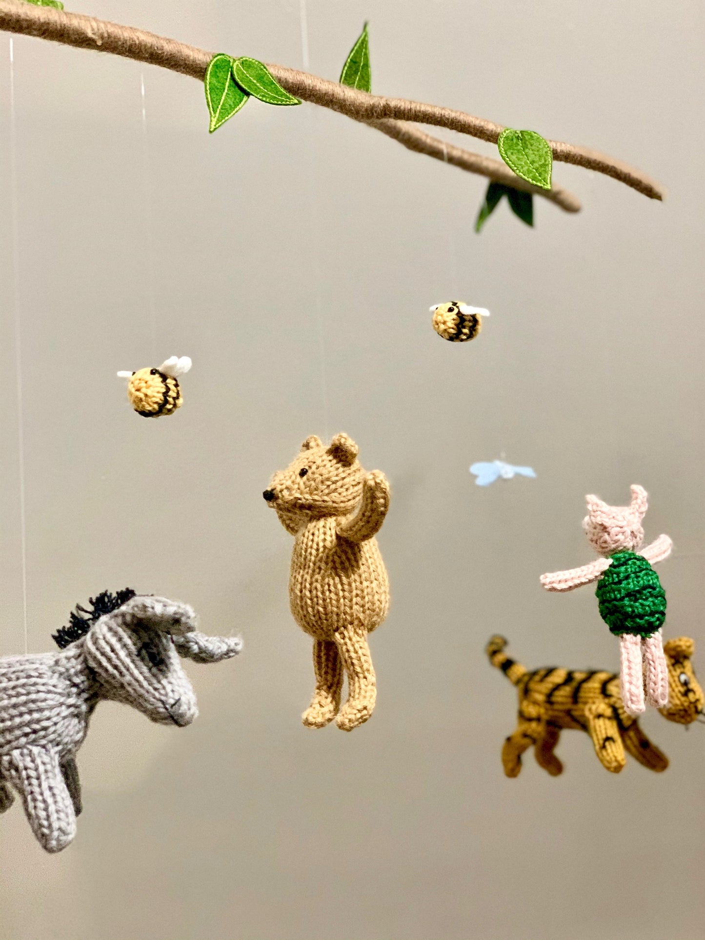 Deluxe Classic Winnie the Pooh Mobile