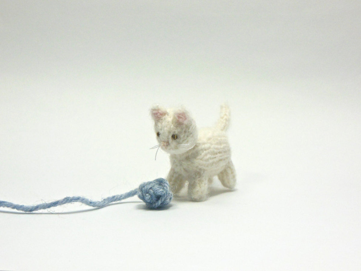 Miniature Knit White Cat