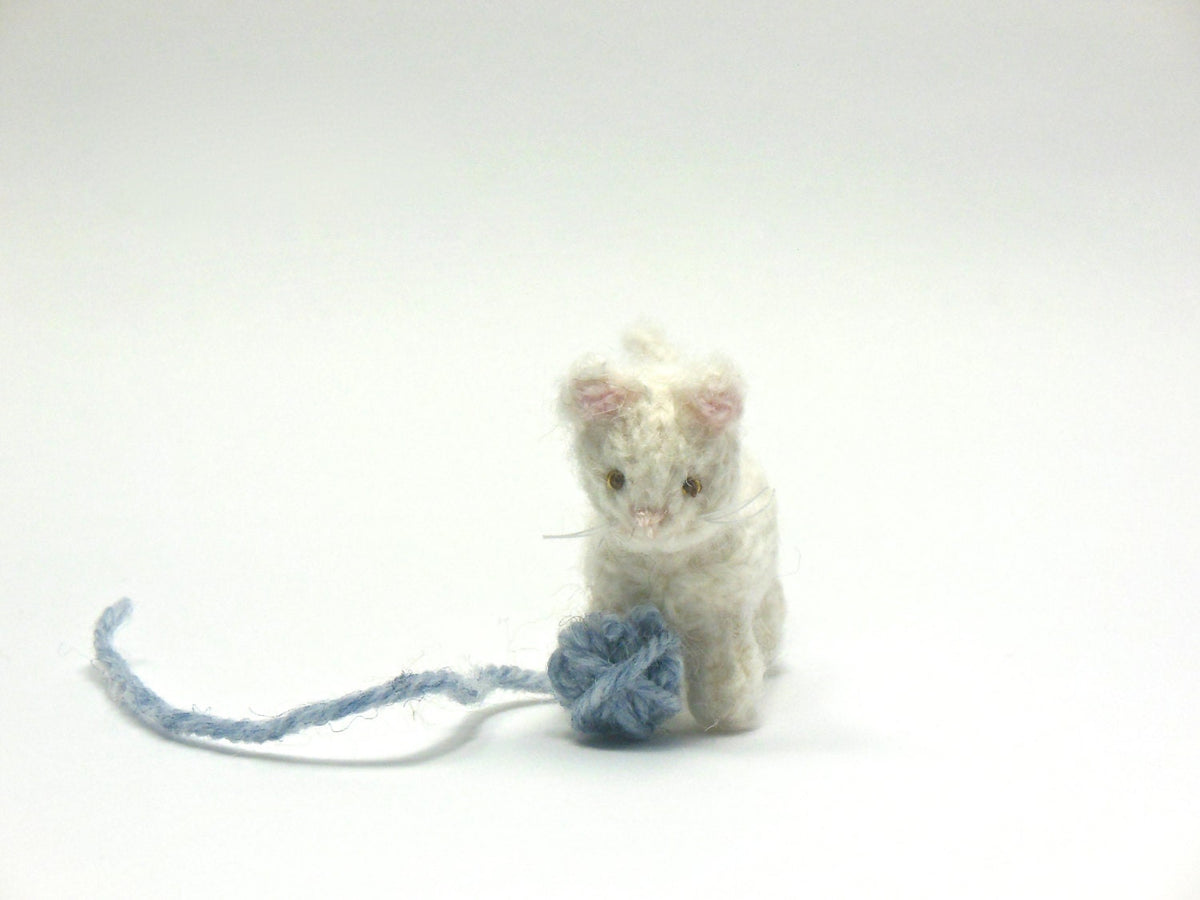 Miniature Knit White Cat
