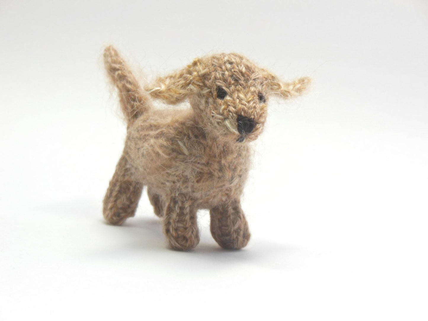 Knit Golden Retriever Ornament