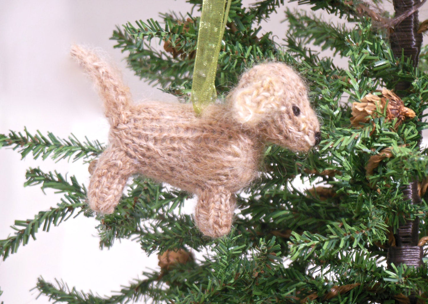 Knit Golden Retriever Ornament