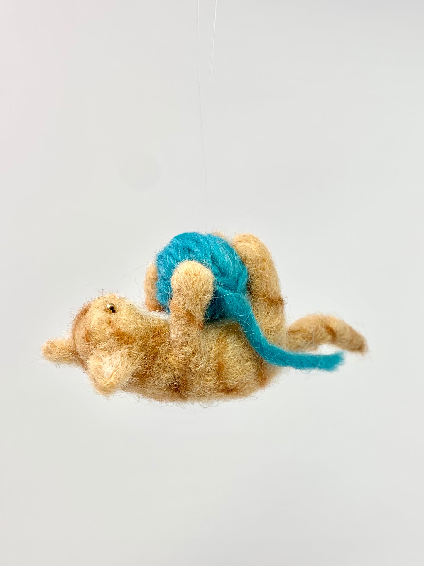 Cat Holding Yarn Ball Ornament