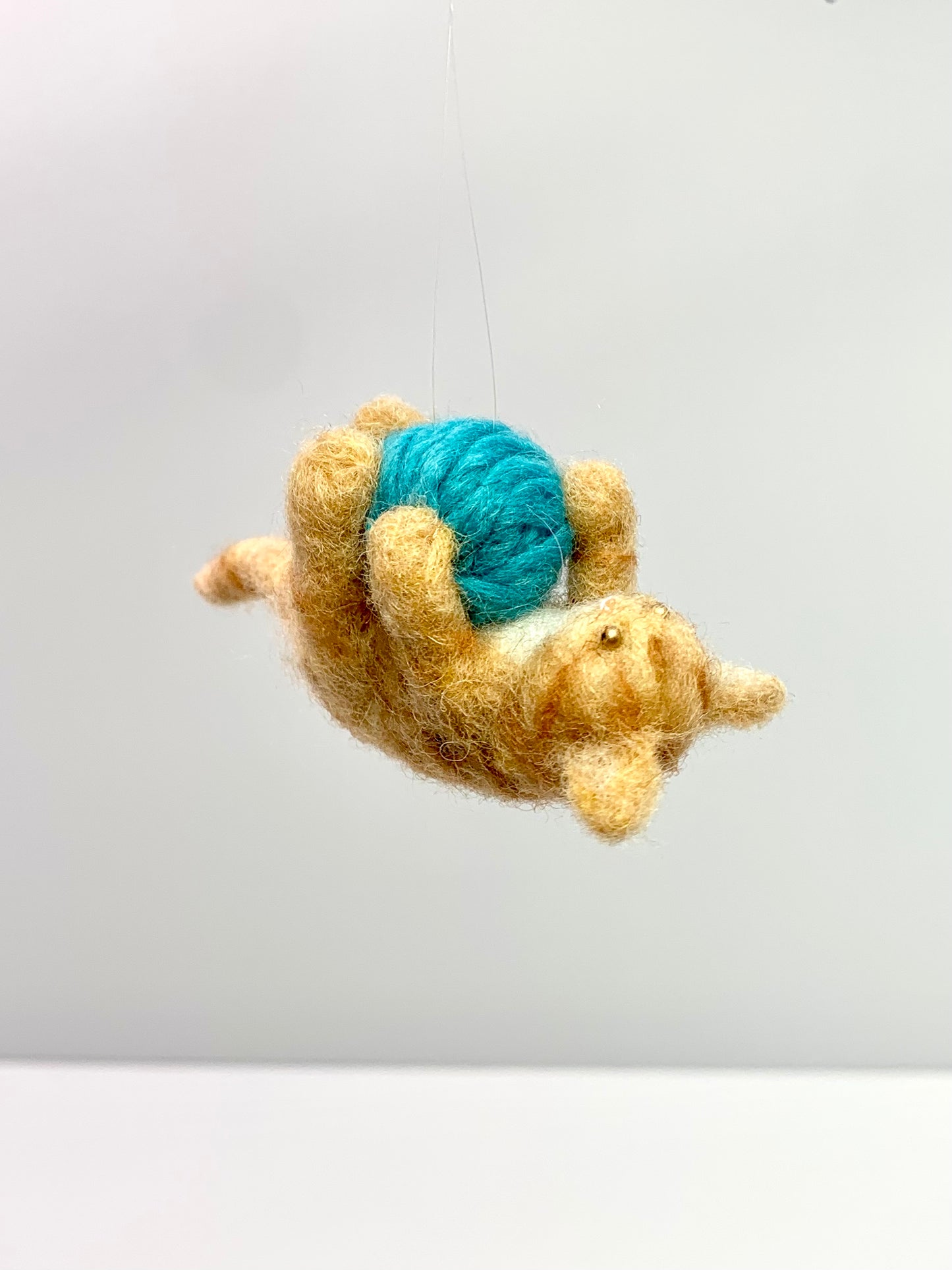 Cat Holding Yarn Ball Ornament