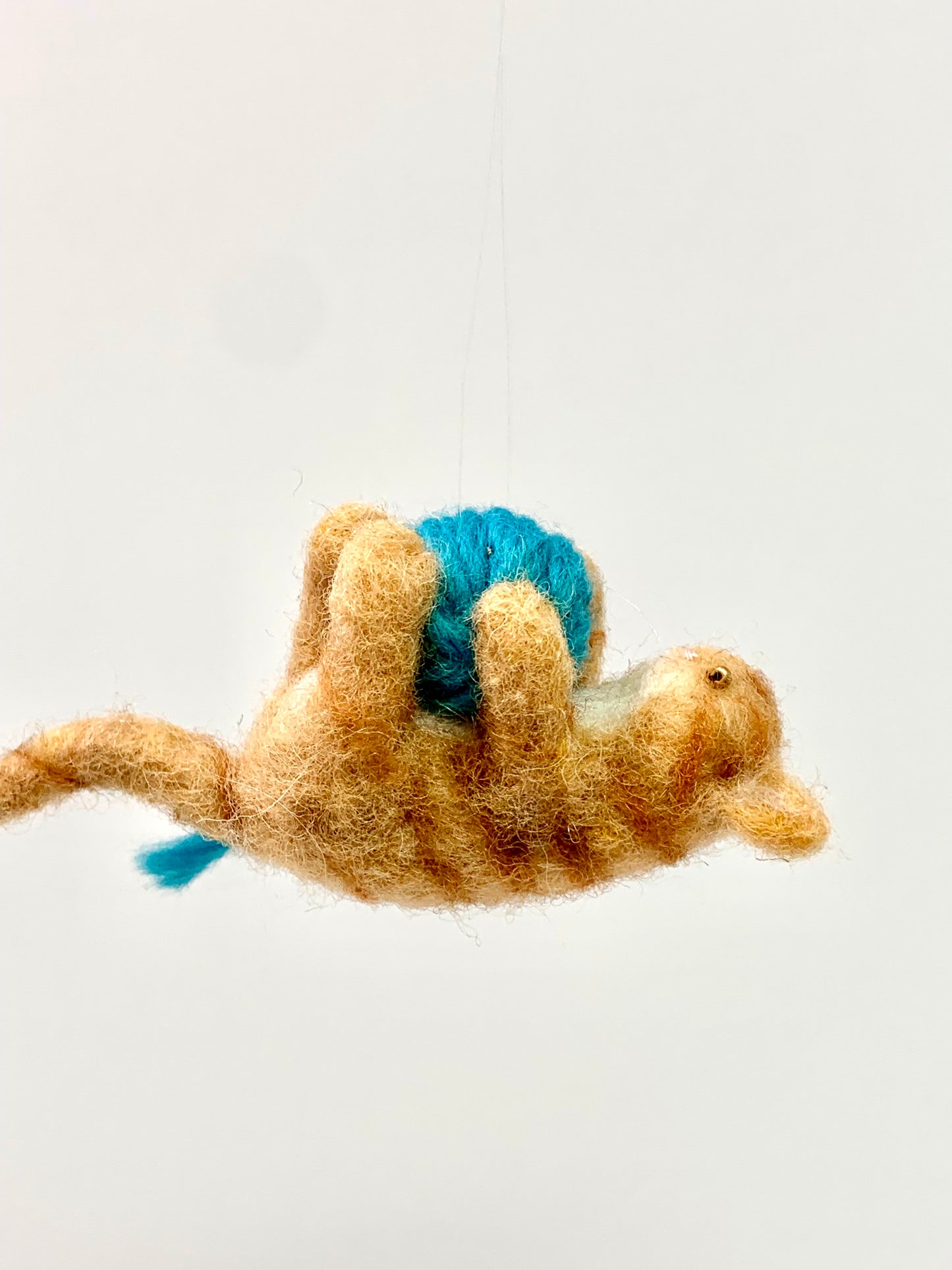 Cat Holding Yarn Ball Ornament
