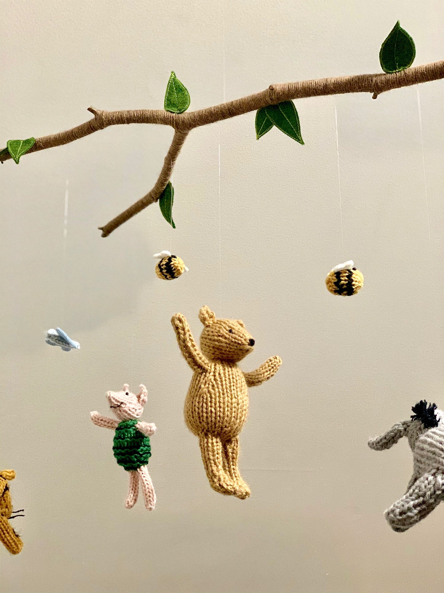 Deluxe Classic Winnie the Pooh Mobile